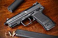 H&K USP Tactical, 9mm (25532751202).jpg