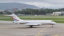 A Bombardier Global 5500 HB-JRJ at Zurich International Airport 2021-10-05 1.jpg