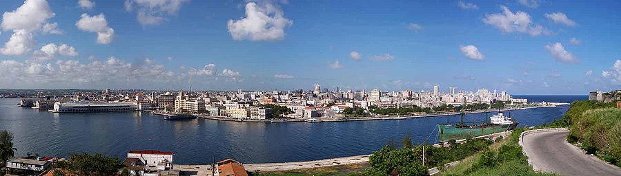 Panoramafoto Havana yn 2004