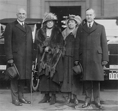 August 2, 1923: U.S. President Warren G. Harding (far left) dies suddenly at San Francisco hotel, Vice President Calvin Coolidge sworn in the next day HardingCoolidge.jpg