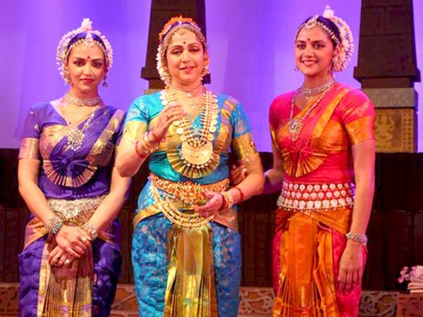 Deol performing with her mother and sister in 2010