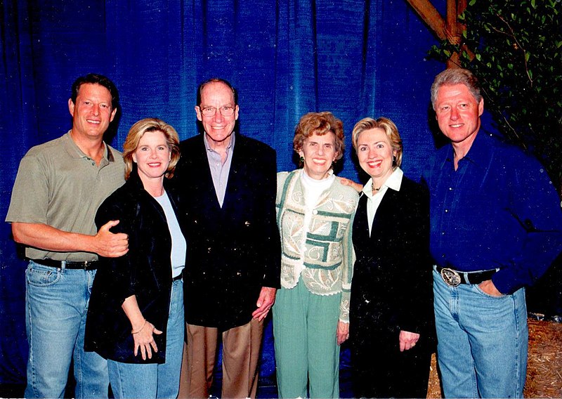 File:Herb and Jacqueline Klein with Bill and Hillary Clinton and Al and Tipper Gore.jpg