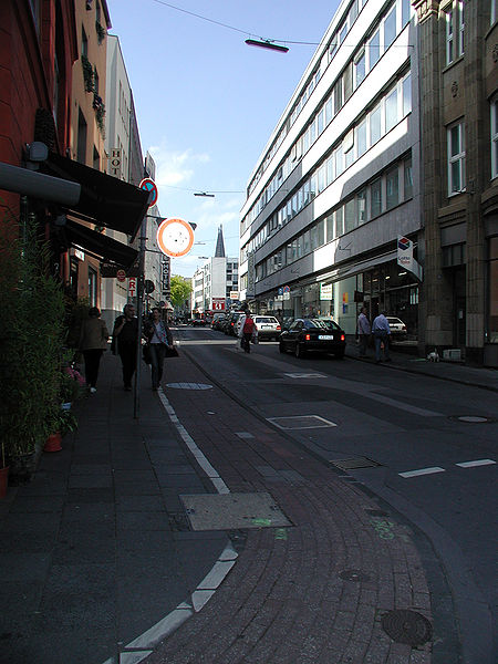 File:Hohe-Straße-Köln-M-Anfang-der-Hohe-Pforte-041.JPG