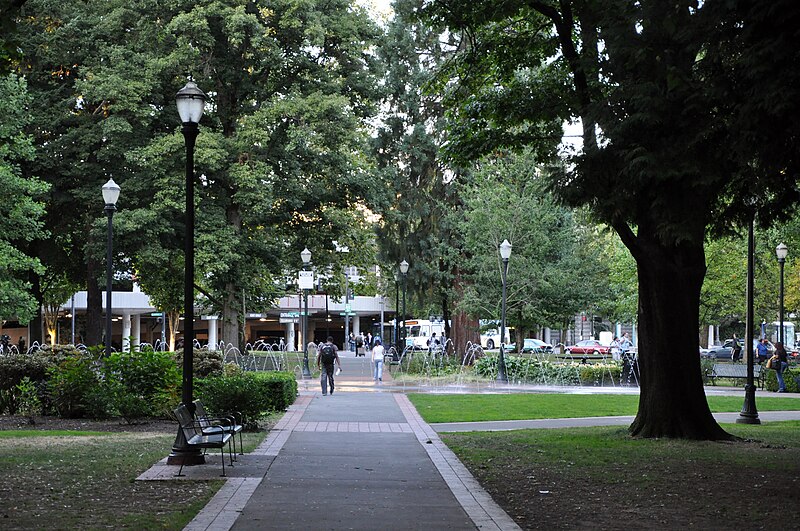 File:Holladay Park Portland.jpg