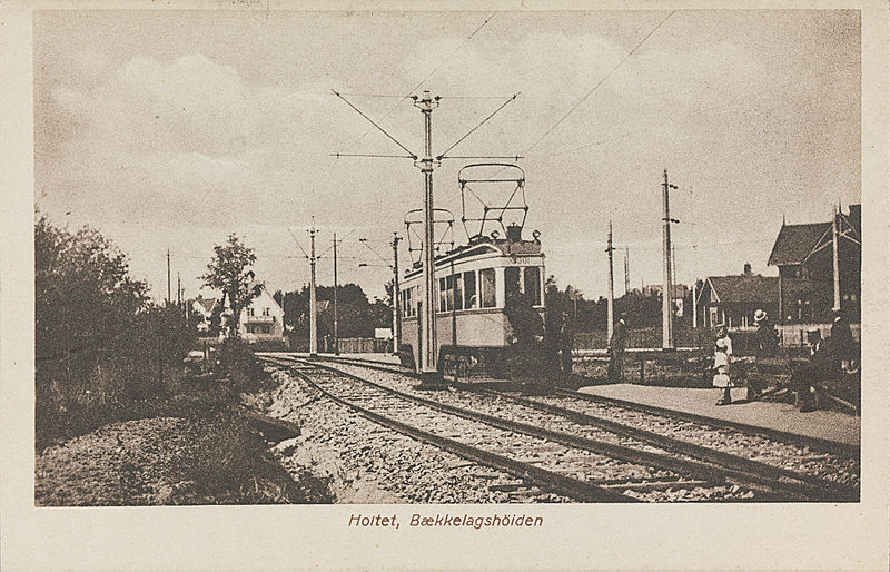 File:Holtet, Bækkelagshöiden.jpg