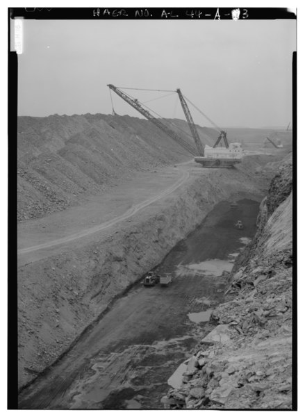 File:INTERIOR VIEW, SOUTH WALL, 8750 PIT WITH OVERBURDEN BEING REMOVED. - Drummond Coal Company Cedrum Mine, 8750 Pit, County Road 124, Townley, Walker County, AL HAER ALA,64-TOWN,3A-3.tif