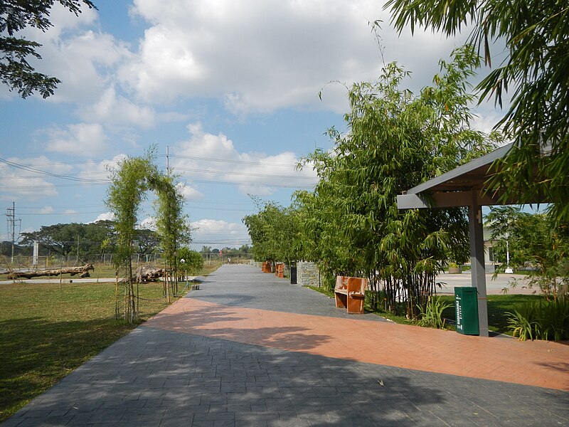 File:JfCamaligPerezEmaTownCenterMeycauayanBulacan0004fvf 19.JPG