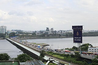 <span class="mw-page-title-main">Johor–Singapore Causeway</span> Border connection between Peninsular Malaysia and Singapore