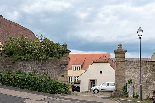 Kirchplatz 2 Gaukönigshofen 20190712 004