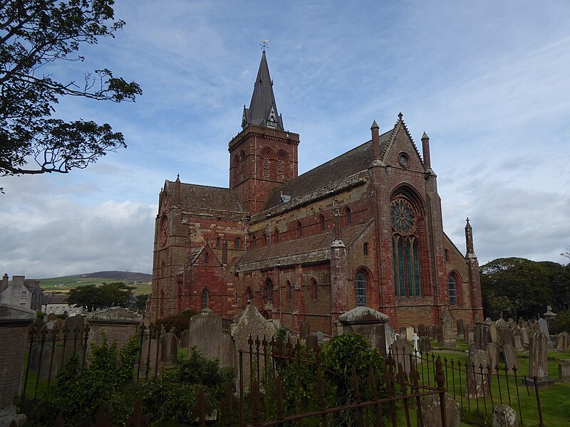 File:Kirkwall, Saint Magnus cathedral.jpg