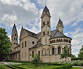 La basilique Saint-Castor.