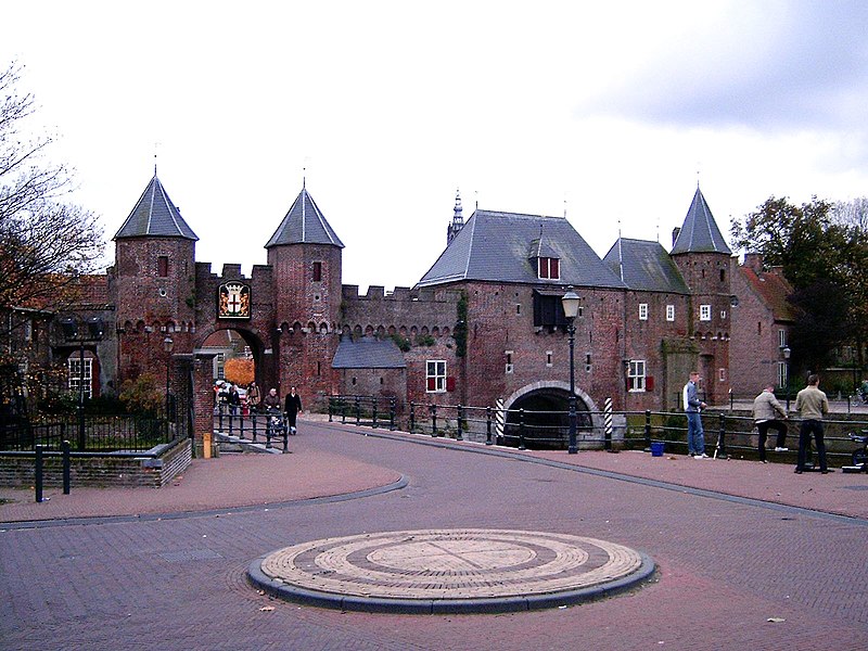 File:Koppelpoort Amersfoort.jpg