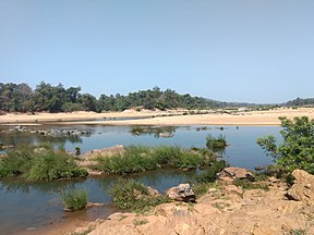 Der Fluss Kotri kurz vor der Einmündung in den Fluss Indravati, am nördlichen Ende des Nationalparks