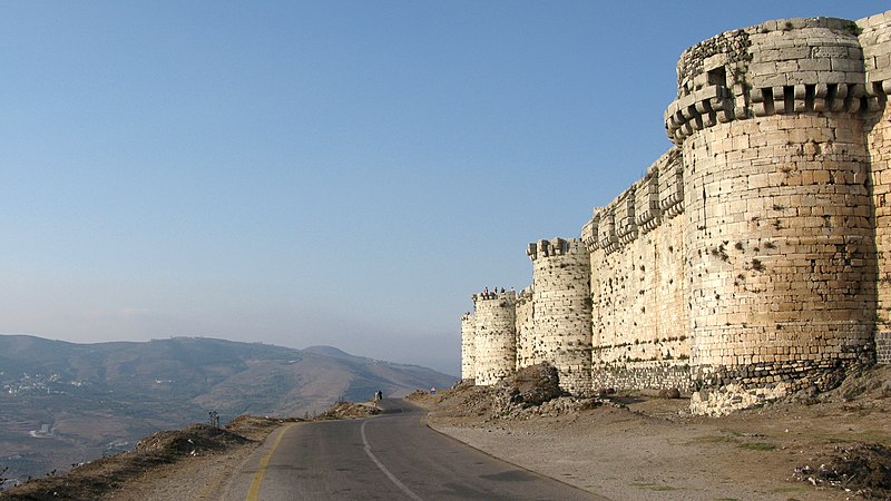 File:Krak des Chevaliers Crusader Castle Wall, Syria.jpg