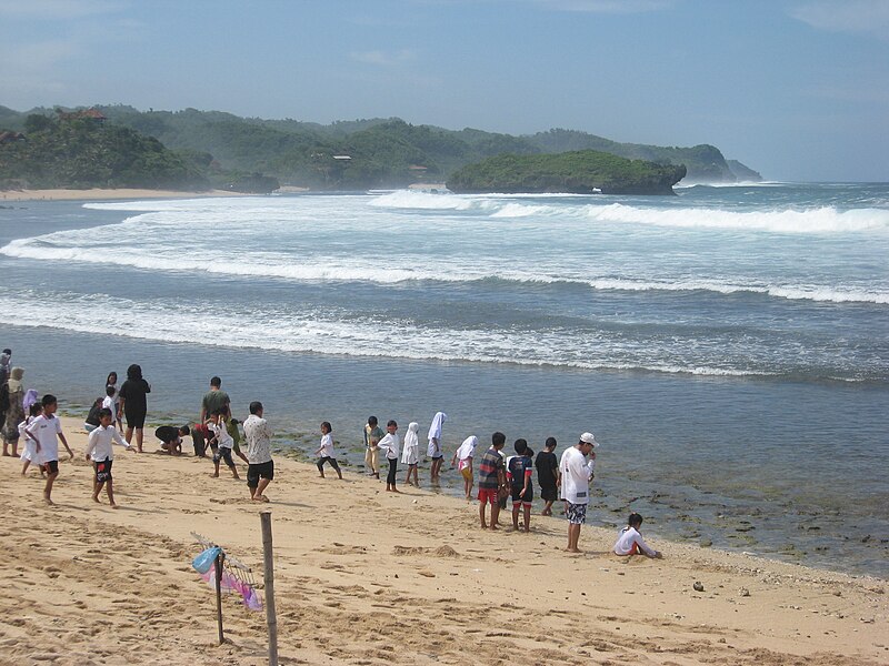 File:Krakal Beach, Gunung Kidul, Yogyakarta, 01.JPG