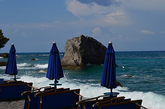 L'Aquila Sea Beach