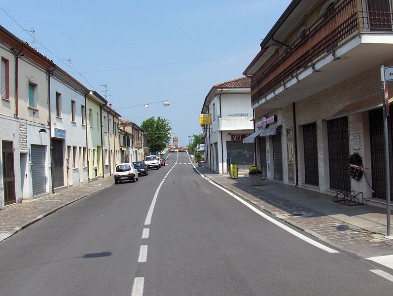 File:Lagosanto,Via Spina.jpg