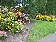 Leeds Castle gardens - geograph.org.uk - 2426006.jpg