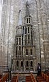 maqueta en piedra del proyecto de levantamiento de las torres de la fachada, esculpida por Gille Steurbout, siglo XV.