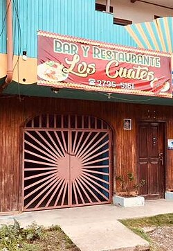 Puerto Jiménez'de bir restoran