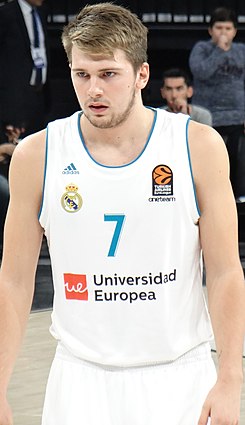 Luka Dončić 7 Real Madrid Baloncesto Euroleague 20171012.jpg