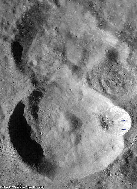 LRO WAC image M118695906ME Virtanen-643nm-x-580x800.jpg