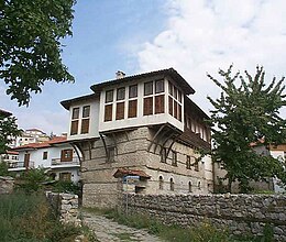 Musées macédoniens-17-Endymatologiko Kastorias-80.jpg