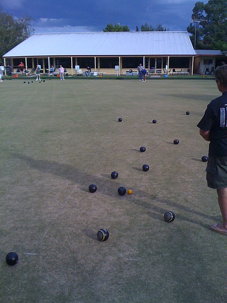 File:Majellan Bowling Club - panoramio.jpg