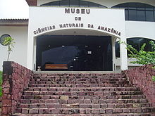 Eingang des Museu de Ciências Naturais da Amazônia