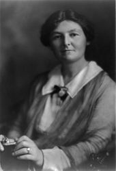Margaret Bondfield signed the Open Christmas Letter but was unable to travel to The Hague in April 1915. Margaret Bondfield 1919.jpg