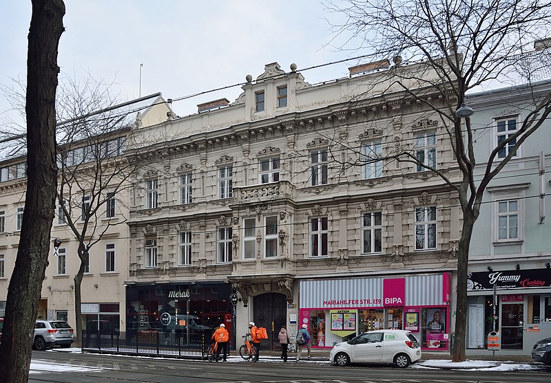 File:Mariahilfer Straße 139, Vienna.jpg