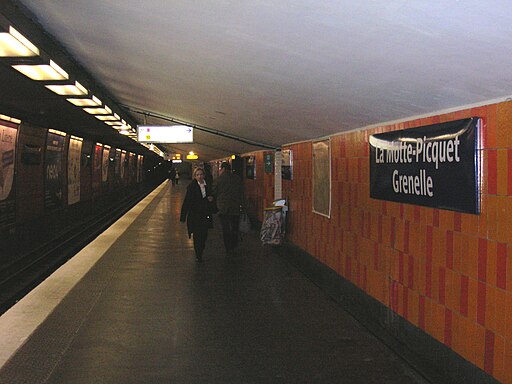 Metro Paris Ligne 8 Lamotte Piquet Grenelle Direction Balard