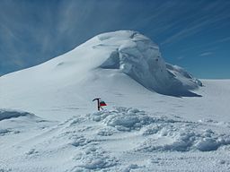 Miziya Peak sedd från Zemen Knoll.