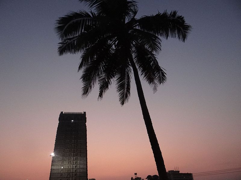 File:MurudeshwaraNighScene.jpg