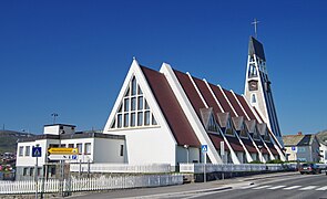 NO-Hammerfest-ev-kirche-aussen.jpg