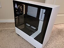 An empty H500i case NZXT H500i case empty 10-13-2018.jpg