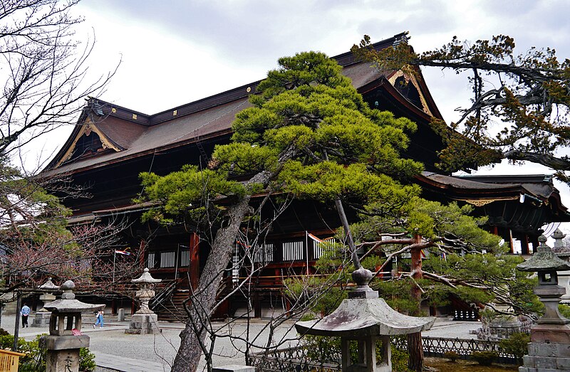 File:Nagano Zenko-ji Kondo 2.jpg