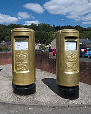 Nailsworth gold post box