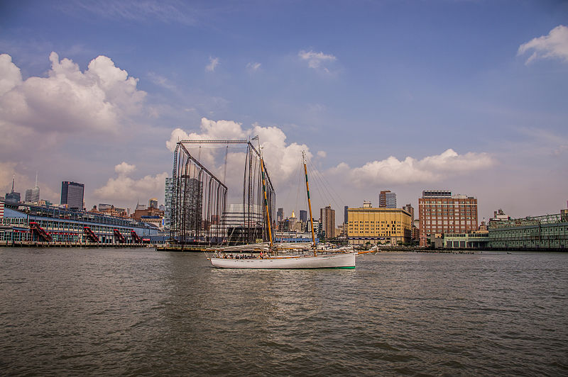 File:New York from the Hudson (7259368332).jpg