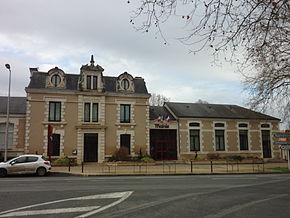 Nieuil-L'Espoir, mairie (2).jpg