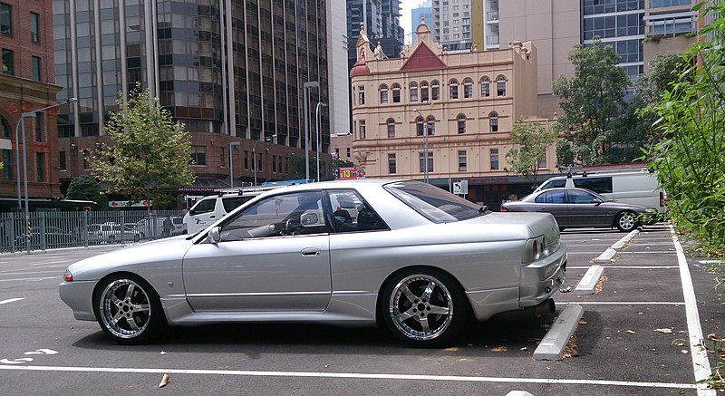 File:Nissan Skyline GT-R (14671850873).jpg