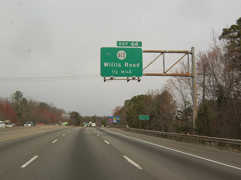 File:Northbound I-95; Half-Mile from Exit 64 (VSR 613) near Chester, VA.jpg