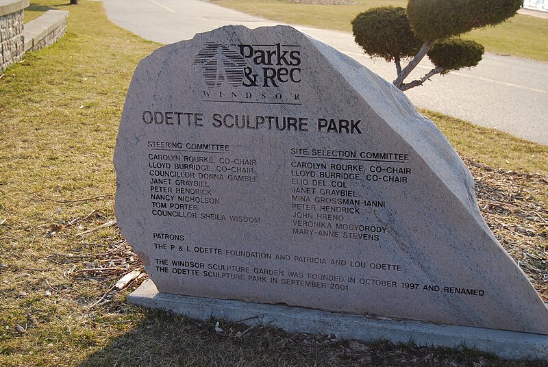 File:Odette Sculpture Park, Windsor (3381346116).jpg