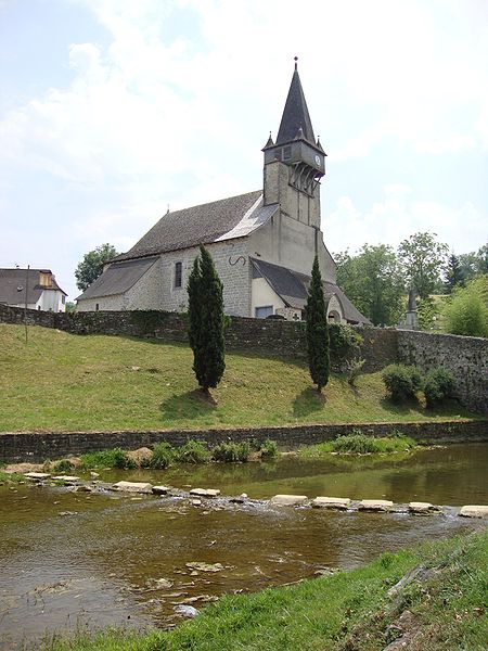 File:Ordiarp (Pyr-Atl, Fr) église et un des gués sur l'Arangorena.JPG