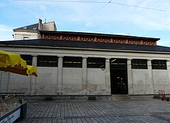 Die Ostfassade der Halle.