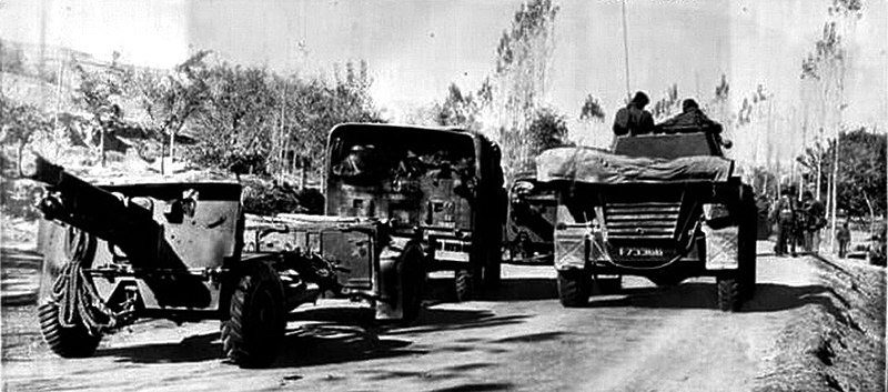 File:Pakistani Convoy heading to liberate kashmir.jpg