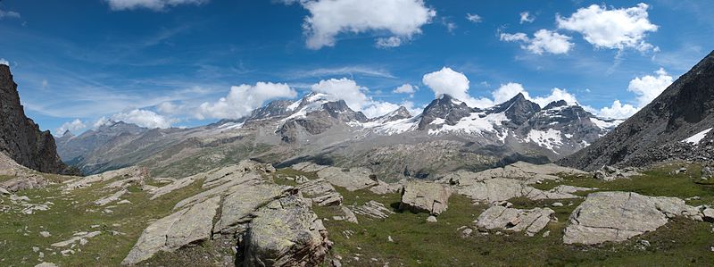 File:Panoramica Gran Paradiso.jpg