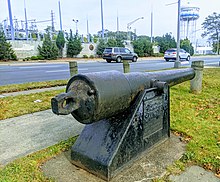 Parrot rifle in Freeport, New York, from U.S.S.Hartford, Adm Farragut's flagship in Mobile Bay Parrot Rifle - Freeport NY 20211102 180223377.jpg