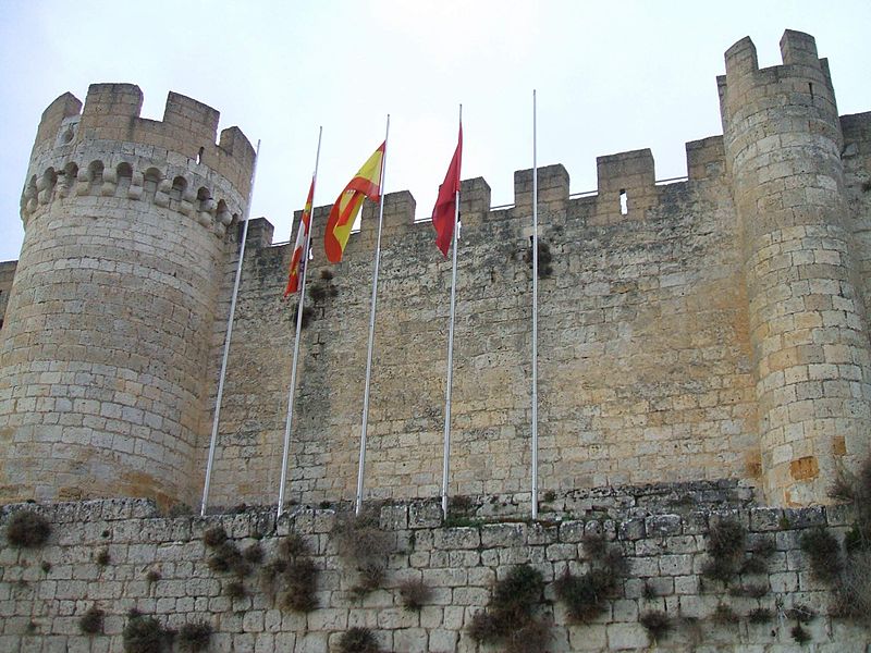 File:Peñafiel - Castillo 08.JPG