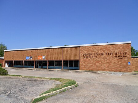 Phenix City Alabama Post Office.JPG